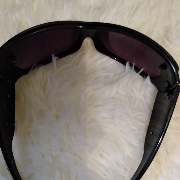 Dolce and Gabbana Beautiful ? Sunglasses main image 4